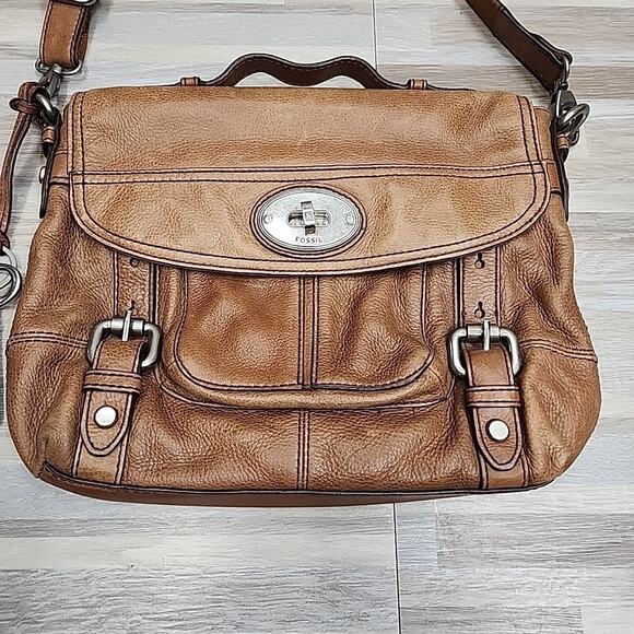 FOSSIL MADDOX Distressed Brown Leather Organizer Crossbody Messenger Bag W/Key - Picture 3 of 8